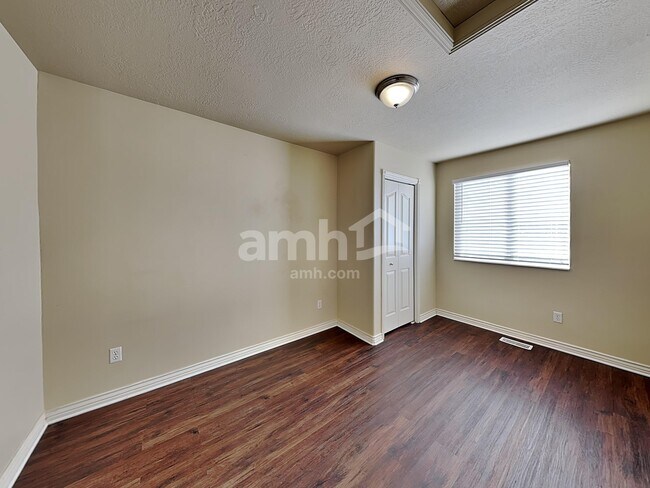 Building Photo - 1496 N 2150 W