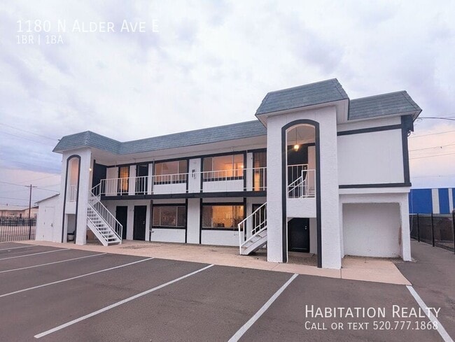 Building Photo - 1180 N Alder Ave