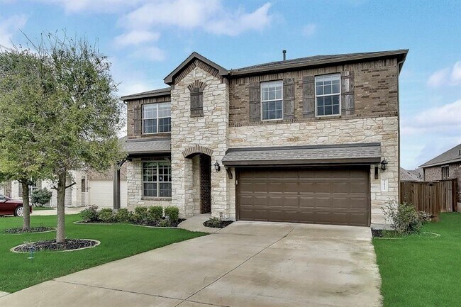 Building Photo - 3433 De Torres Cir