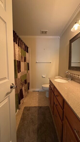 Building Photo - 4130 N Firestone Dr