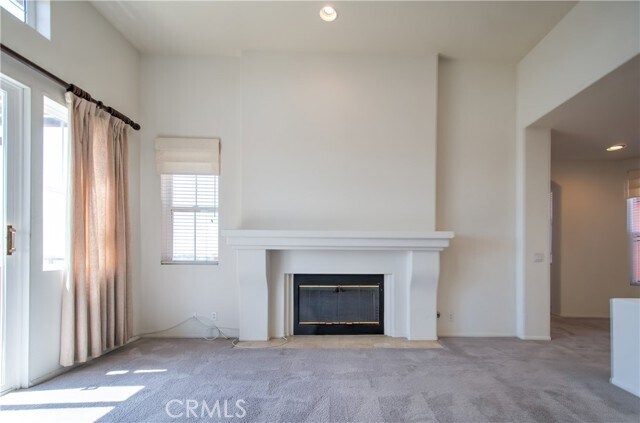 Building Photo - 15 Riva Dr