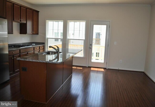 Building Photo - 43311 Novi Terrace