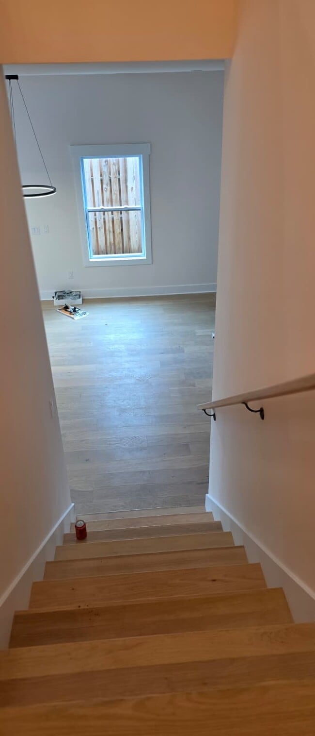 Building Photo - 111 Twin Oak Dr