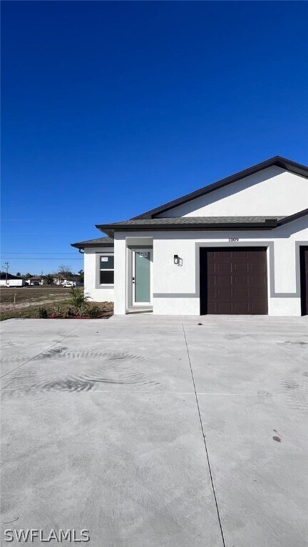 Building Photo - 1009-1011 NE 15th Ln