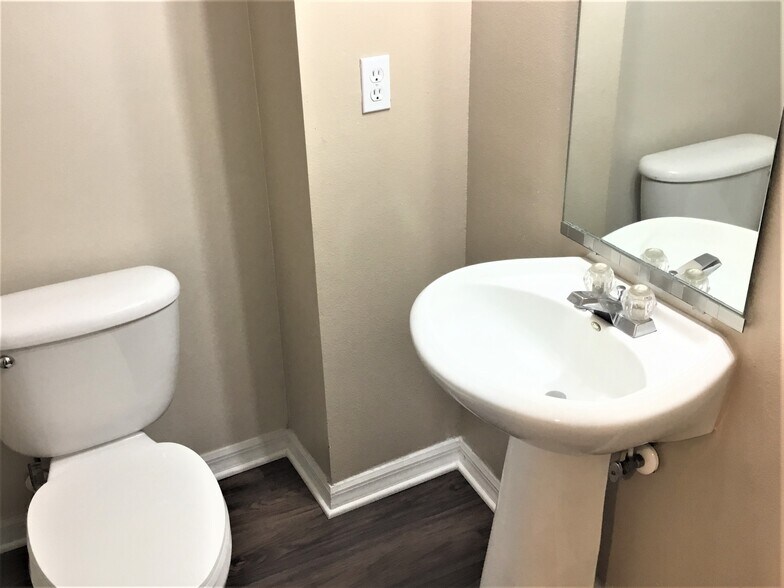 Building Photo - 15319 Torpoint Rd