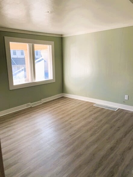 Living Room - 32 E 1st Ave