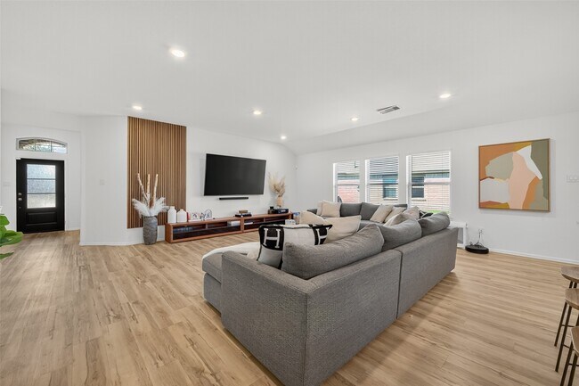 Building Photo - 3106 Hidden Grange Dr