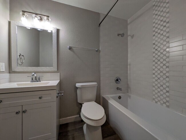 Building Photo - 2nd Floor 2/1 Condo at Carrington Park in ...
