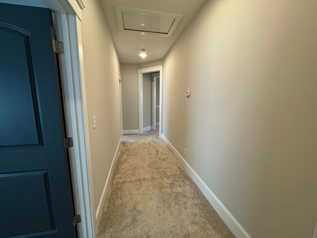 Building Photo - Available to Show