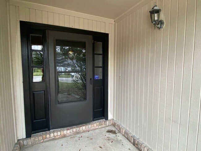 Building Photo - 7646 Hilsdale Harbor Ct