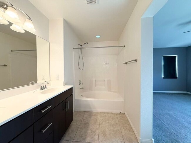 Building Photo - 3828 N Celcius Pl