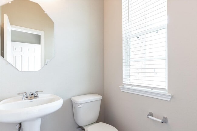 Building Photo - 24630 Bastiani Canvas Ln