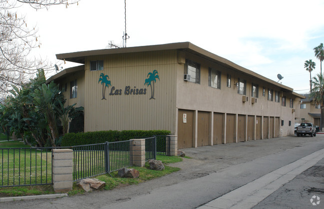 Building Photo - Las Brisas
