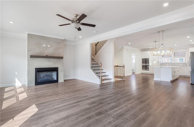 Building Photo - 1387 Live Oak Ln