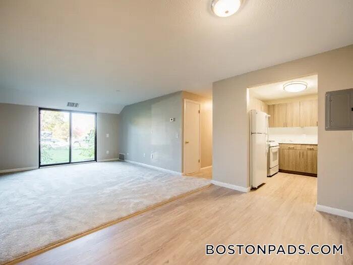 Building Photo - 28 Forest Acres Dr