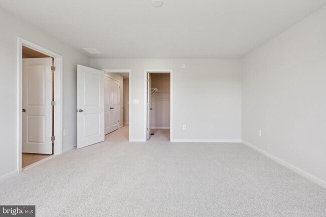 Building Photo - 8816 Selby Ct