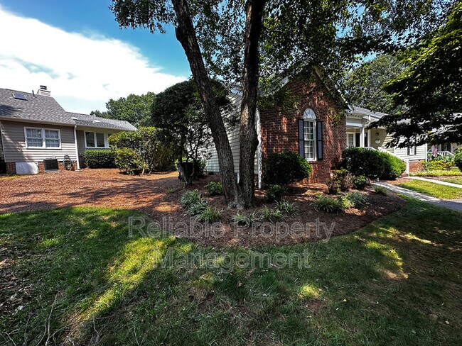 Building Photo - 5716 Grasmere Ct