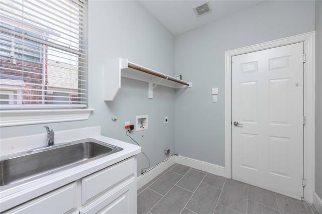 Building Photo - 1687 Sandstone Dr