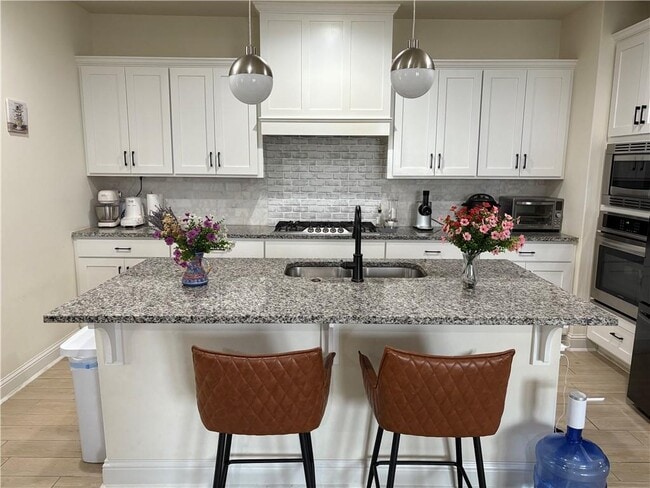 Building Photo - 5200 SW Kemptown Pl