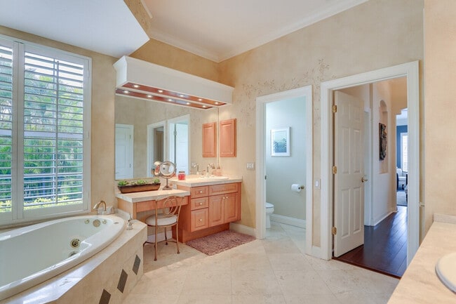 Building Photo - 1730 Caribbean Dr