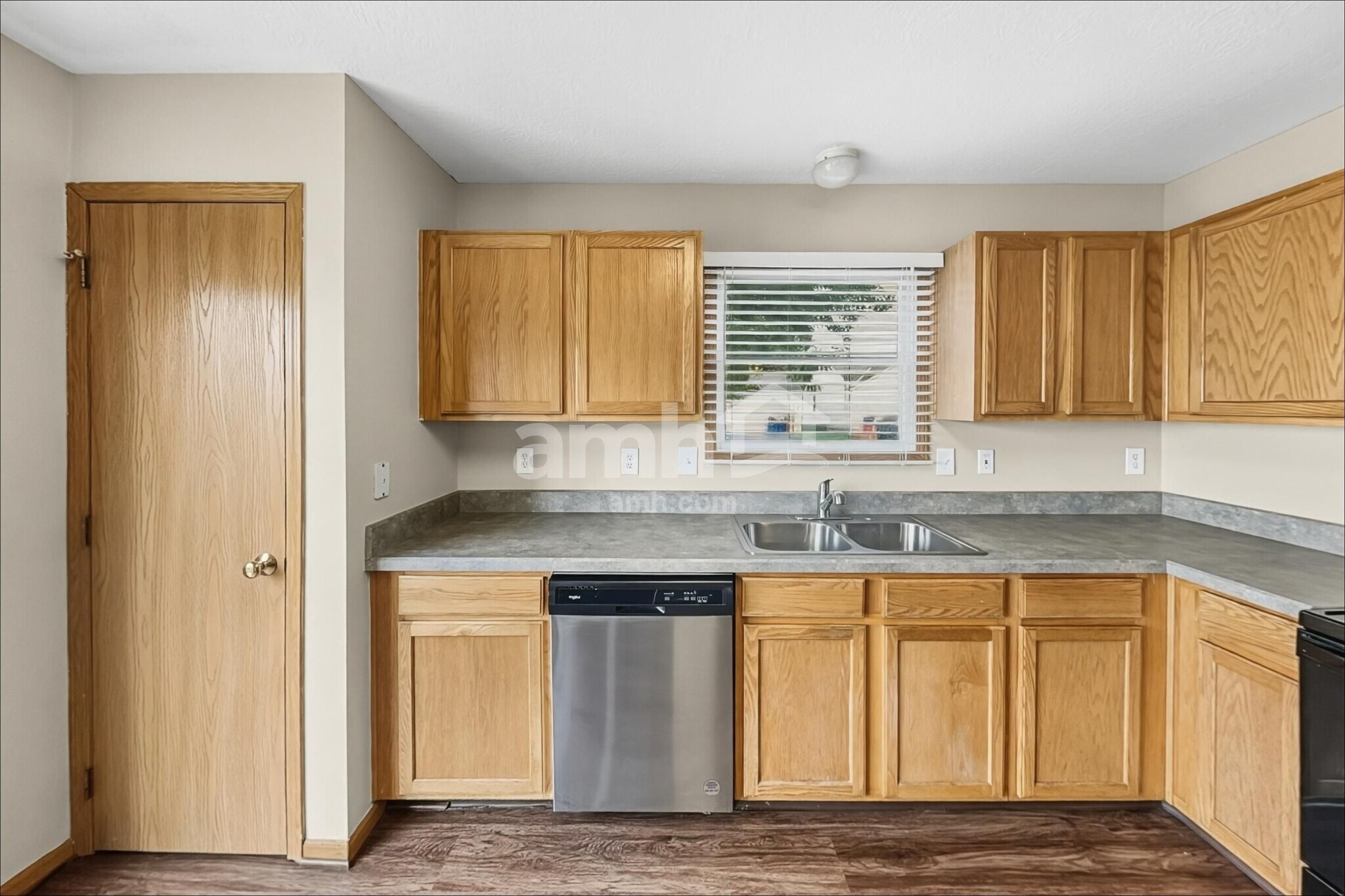 Building Photo - 1833 Kathiwade Dr