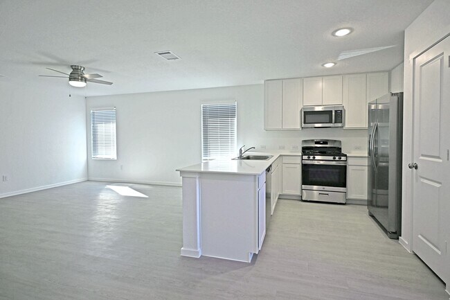 Building Photo - 1808 Stonechat