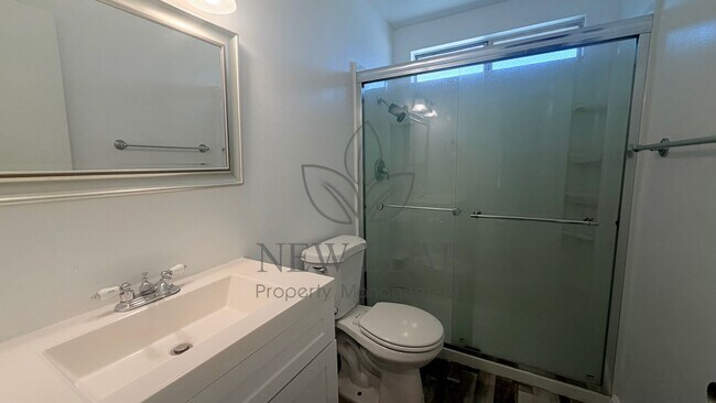 Building Photo - 1412 Everton Pl
