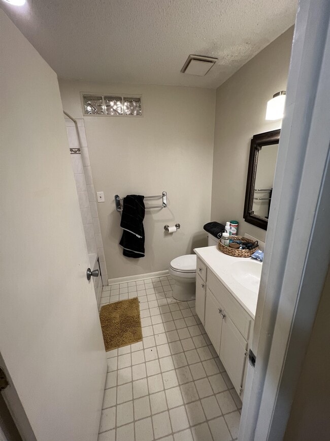 Building Photo - 1837 W Ora Dr