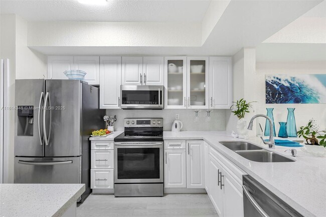 Building Photo - 8252 NW 191st Ln