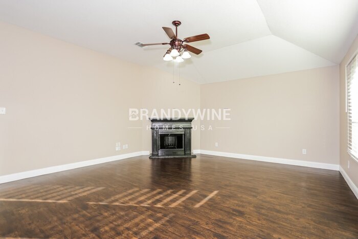 Building Photo - 4804 St Thomas Pl