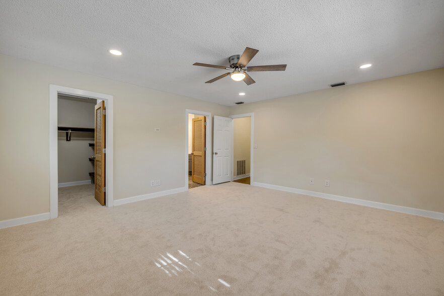 Building Photo - 1 Timberline Trl