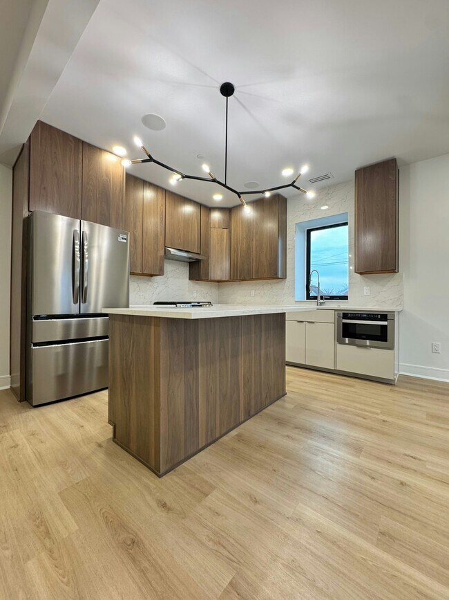 Building Photo - 85 W High St