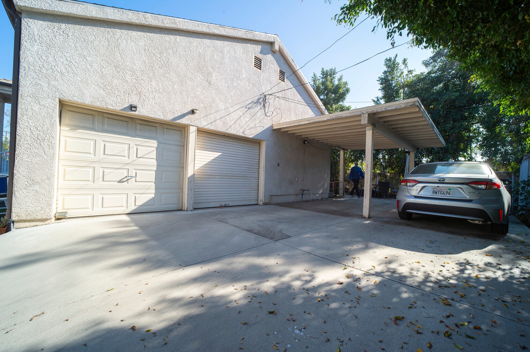 Building Photo - 549 N Martel Ave