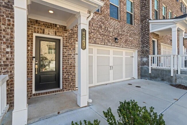 Building Photo - 123 Matson Run SW