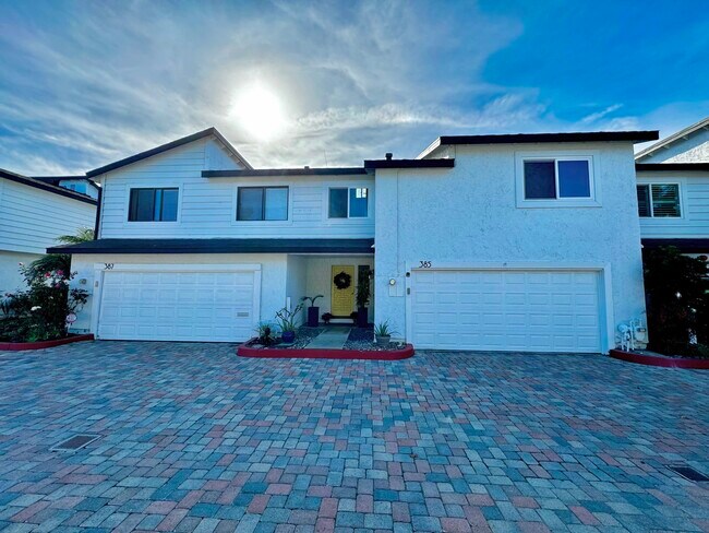 House Front - 385 Sunrise Cir