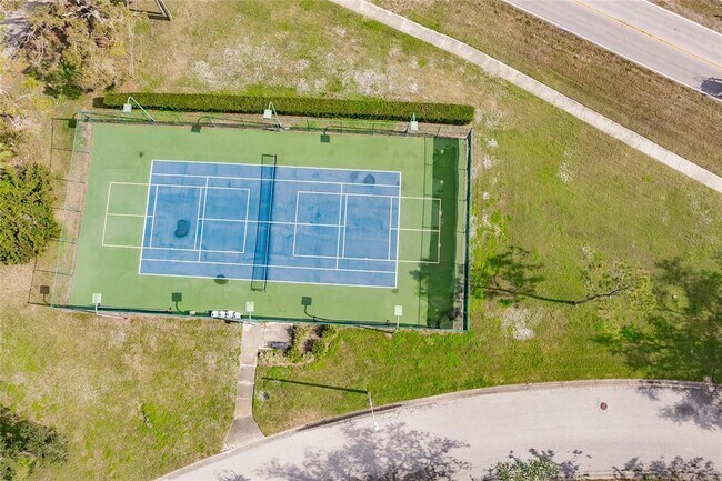 Building Photo - 4550 Pinebrook Cir