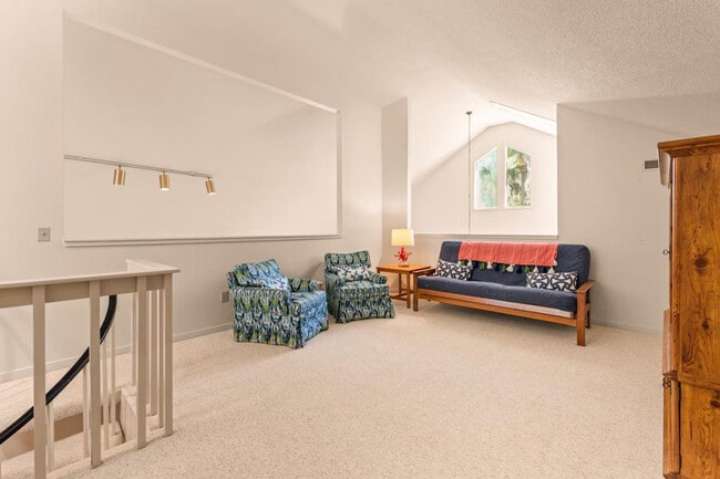 Building Photo - 2415 The Haul Over