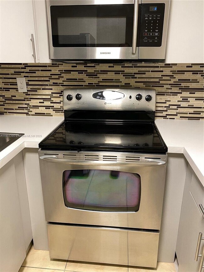 Building Photo - 12045 SW 18th St