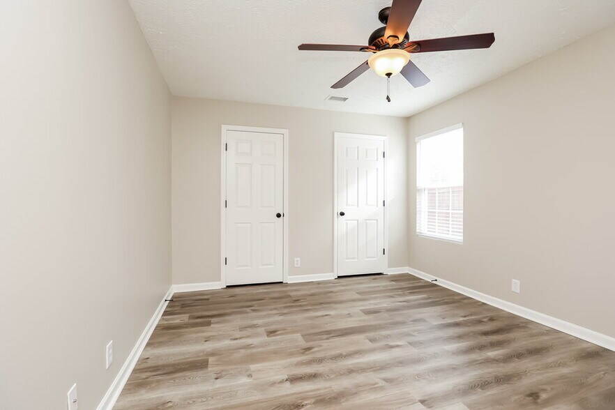 Building Photo - 4824 Nina Marie Ave