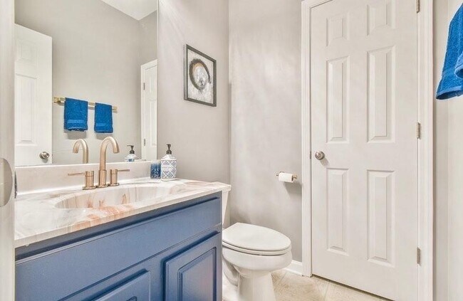 Building Photo - 6174 Indian Wood Cir