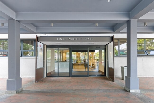 Building Photo - 8 Whittier Pl