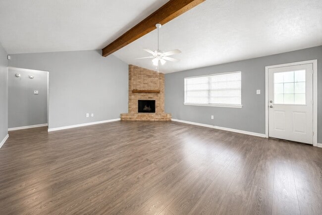 Building Photo - 1707 Stone Lake Dr