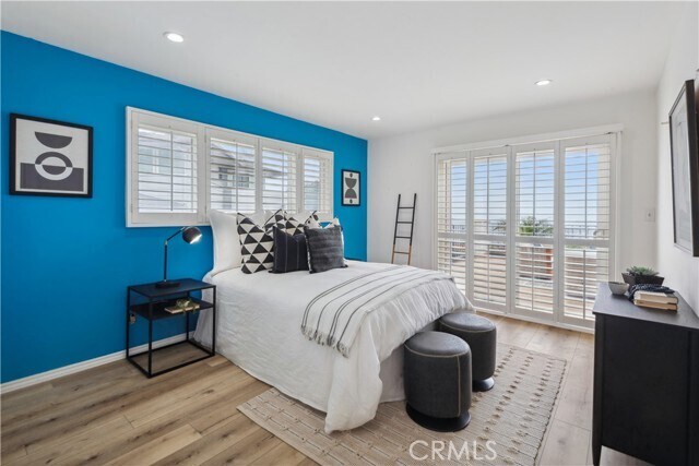 Building Photo - 30047 Knoll View Dr
