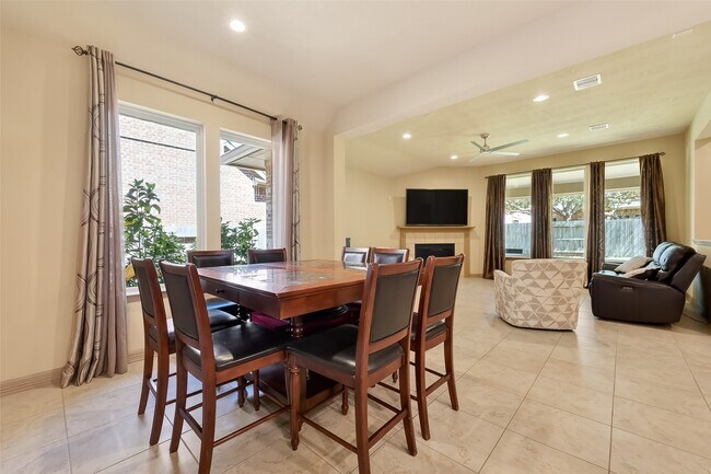 Building Photo - 7118 Argonne Trail