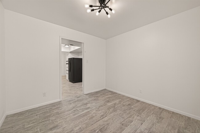 Building Photo - 5523 Kuldell Dr