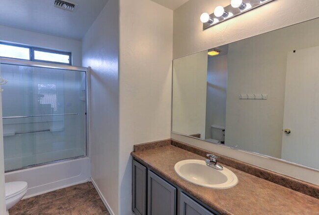 Building Photo - Rancho Sahuarita