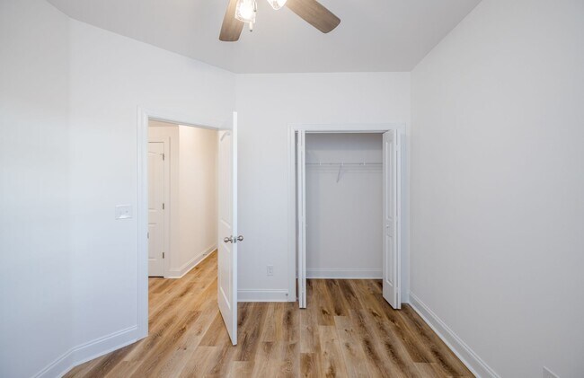 Building Photo - 402 Manly Way