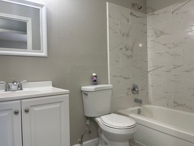 Building Photo - Charming 3-Bedroom Home Near UNLV & the Strip