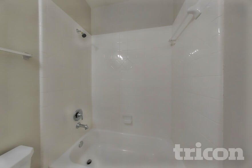 Building Photo - 13702 Sun Bear Ct