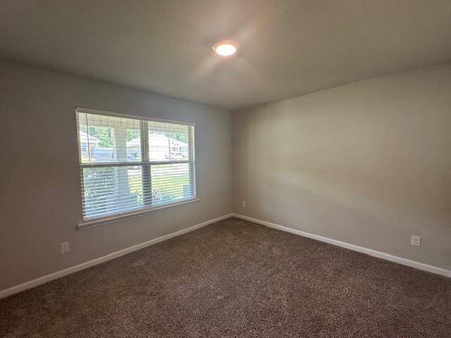 Building Photo - 2553 Windmere Dr E